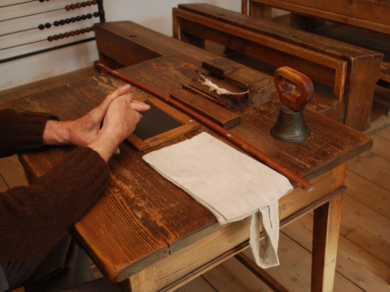 „Nepotřebuji učence, ale dobré občany.“ Před 220 lety podepsal František I. nový školský zákon