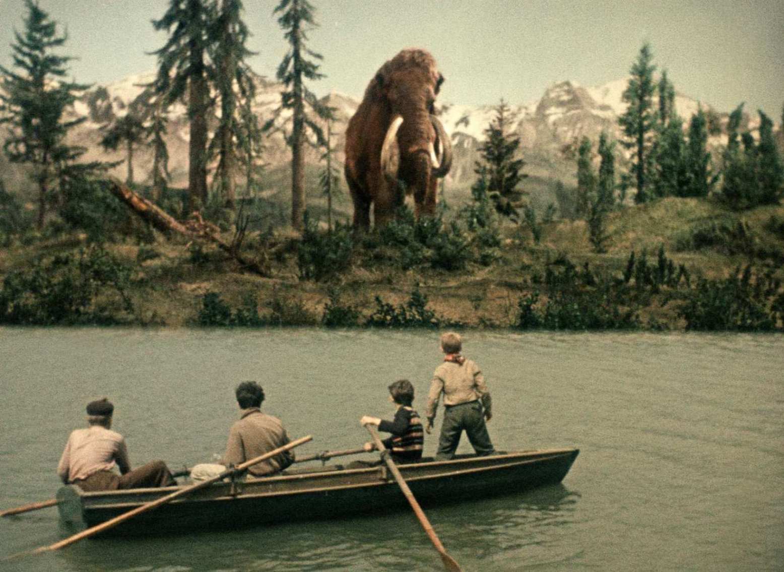 Cesta do pravěku předběhla svou dobu, Američané část upravili, Spielberg z filmu čerpal do Jurského parku