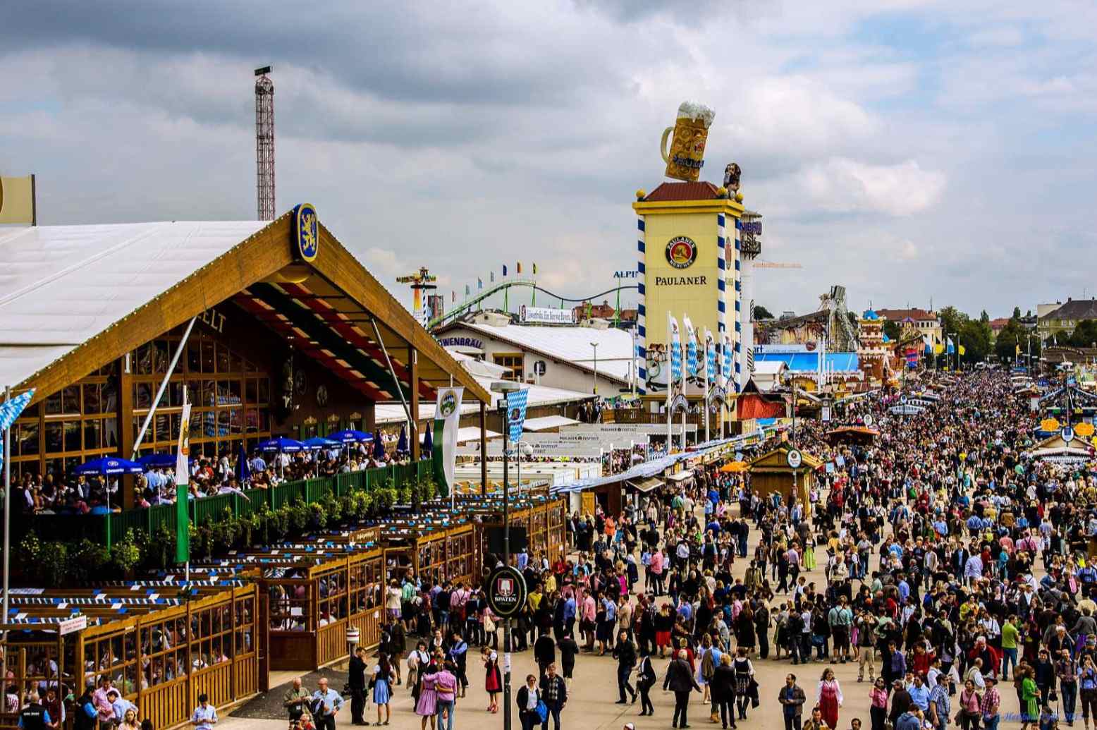 Od výbuchu na Oktoberfestu uplynulo 45 let: Třináct obětí, nejmladší bylo šest let
