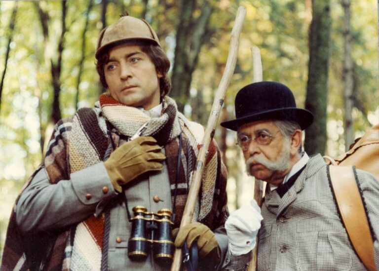 Tajemství hradu v Karpatech slaví 44 let: Padlý lustr, falešná vesnice i jazyk i zakázané kaskadérské kousky