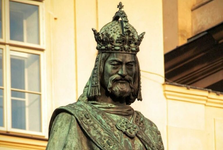 Proroctví Slepého mládence ze 14. století popsalo auta a moderní války. Vize o budoucnosti Čech fascinovala Karla IV.