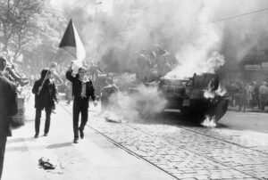 2048px-10_Soviet_Invasion_of_Czechoslovakia_-_Flickr_-_The_Central_Intelligence_Agency | kroniQa