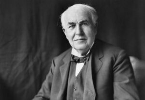 2048px-Thomas_Edison2 1 | kroniQa Thomas Edison, FOTO: Louis Bachrach, Bachrach Studios, restored by Michel Vuijlsteke, Public domain, via Wikimedia Commons