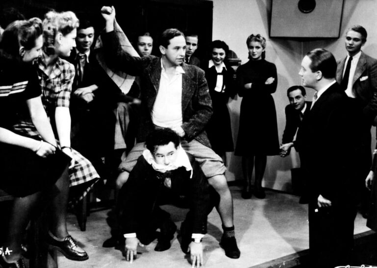 Cesta do hlubin študákovy duše: Smolná kniha, skryté symboly a trest za hanobení školství