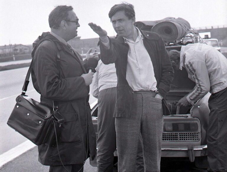 Pátek není svátek: Legendární komedie, která se trefila do života. A pořád baví