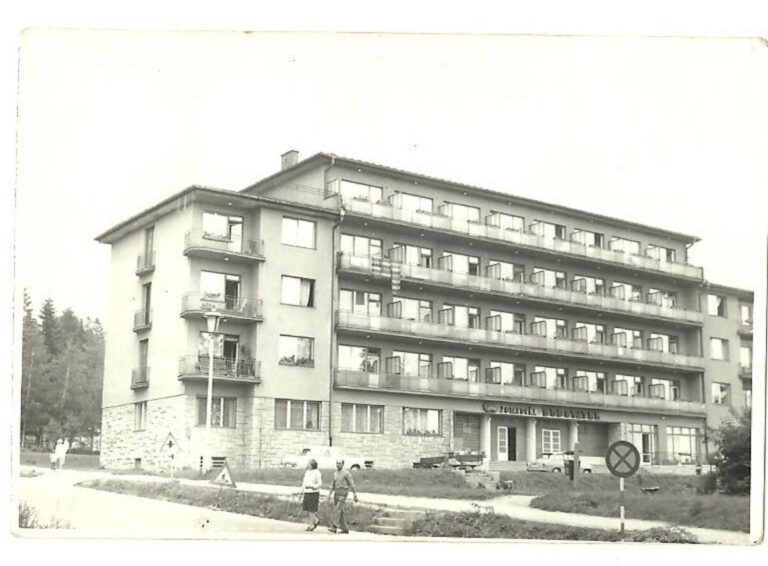 Vzpomínky na ROH: Byli jsme odboráři. Dobrovolně povinně. Rekreace nebyla výsadou a bonboniéra k MDŽ samozřejmostí