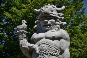 Socha Radegasta, FOTO: Pudelek, CC BY-SA 4.0, via Wikimedia Commons