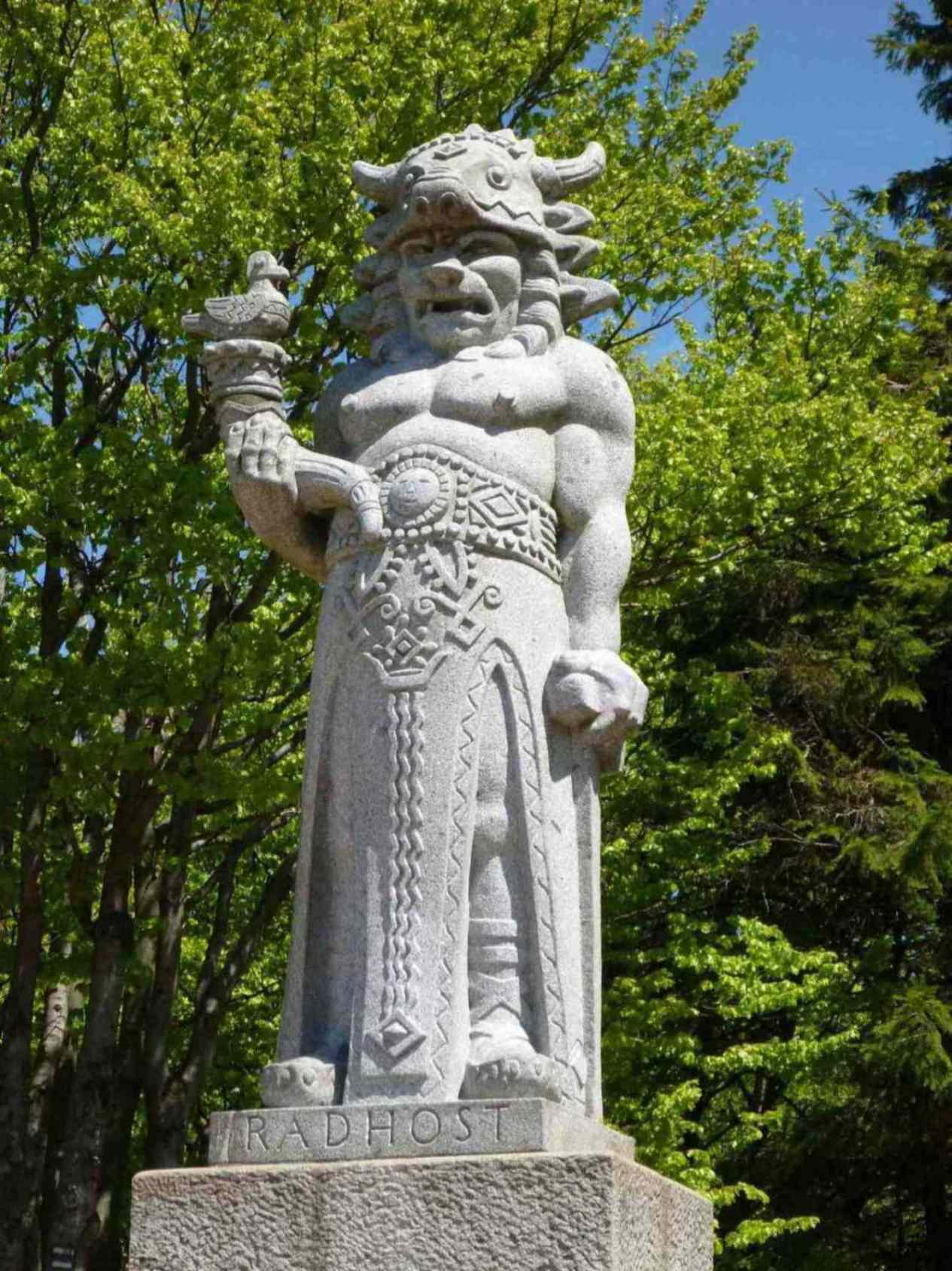 Radegast, FOTO: <a href="https://commons.wikimedia.org/wiki/File:Radegast_v_l%C3%A9t%C4%9B.jpg">Grafomann</a>, <a href="https://creativecommons.org/licenses/by-sa/3.0">CC BY-SA 3.0</a>, via Wikimedia Commons