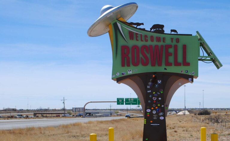 Roswell 1947: Den, kdy armáda oznámila nález létajícího talíře, aby to vzápětí popřela