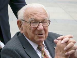 Nicholas Winton v Praze (2007), FOTO: cs:User:Li-sung, CC BY-SA 3.0, via Wikimedia Commons