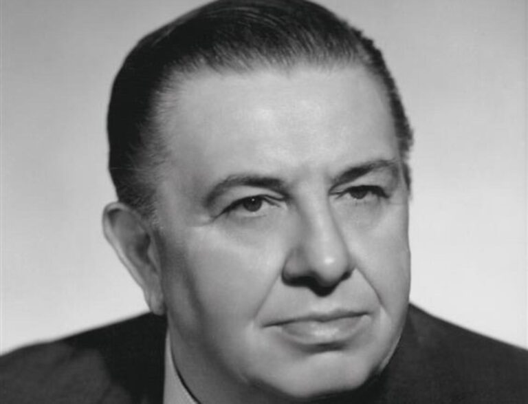 Deset koblih k snídani, facka funkcionářovi i dopis Husákovi. Bouřlivý život legendárního herce Čestmíra Řandy