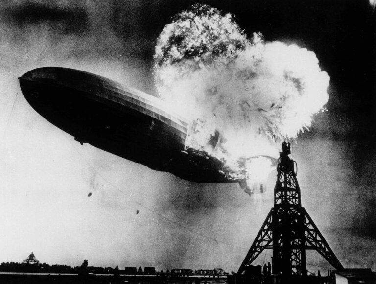 Hliníkové piano a 36 obětí v ohnivém pekle. Před 90 lety vzlétl Hindenburg jako pýcha nacistického Německa