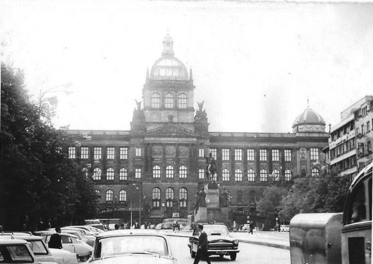 Komunistický režim se děsil vlastních obětí. Bývalí političtí vězni založili na jaře mocnou organizaci