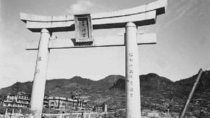 Nagasaki, FOTO: US National Archives, Public domain, via Wikimedia Commons