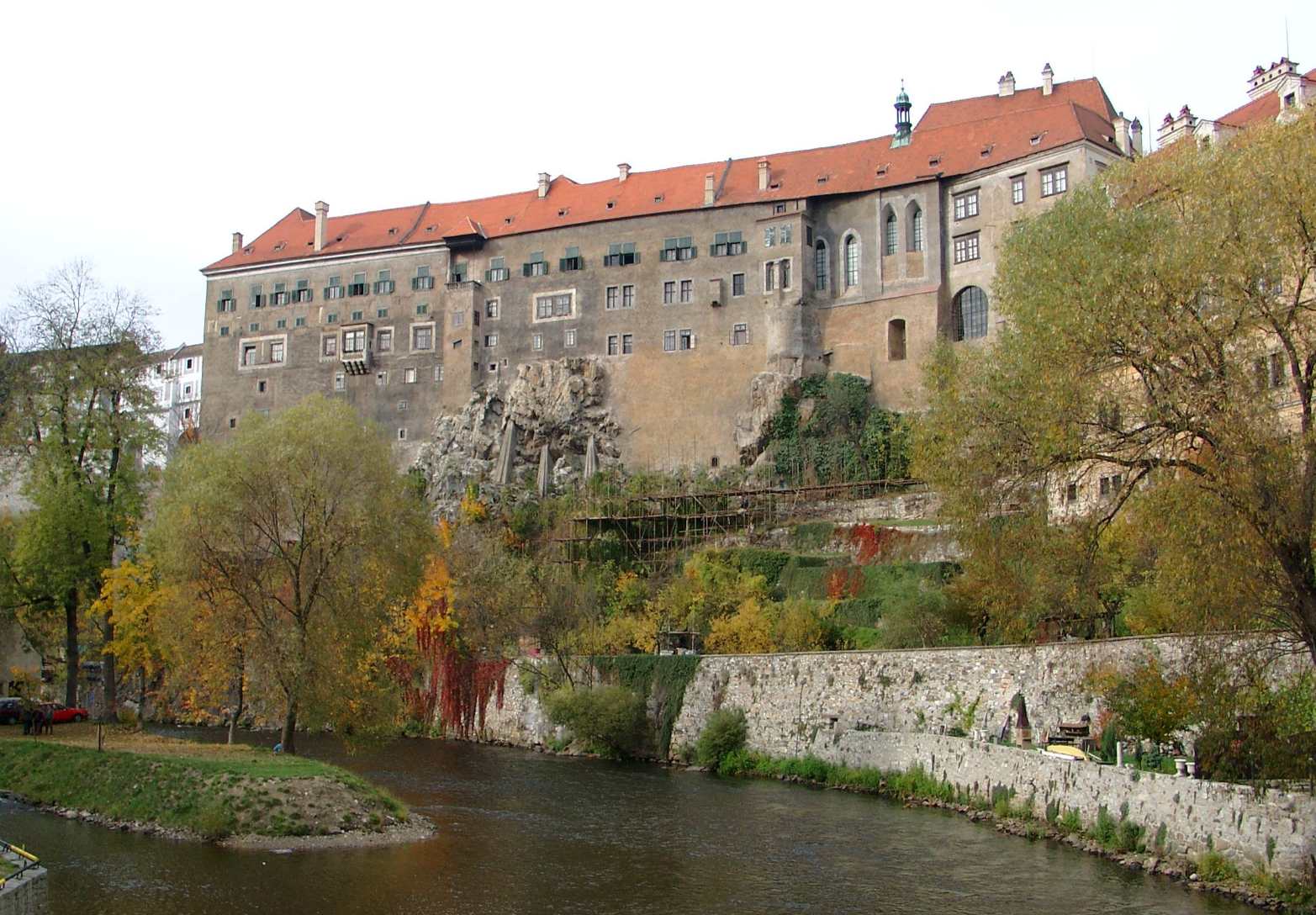 Český Krumlov, FOTO: <a href="https://commons.wikimedia.org/wiki/File:Krummau_Moldau.jpg">Tohma</a>, <a href="https://creativecommons.org/licenses/by-sa/4.0">CC BY-SA 4.0</a>, via Wikimedia Commons